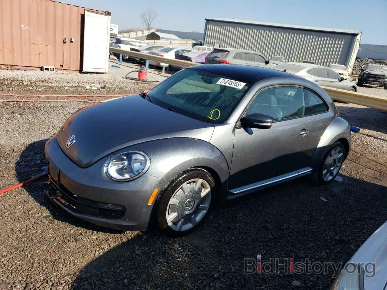 Photo 3VWJP7AT7CM626662 - VOLKSWAGEN BEETLE 2012