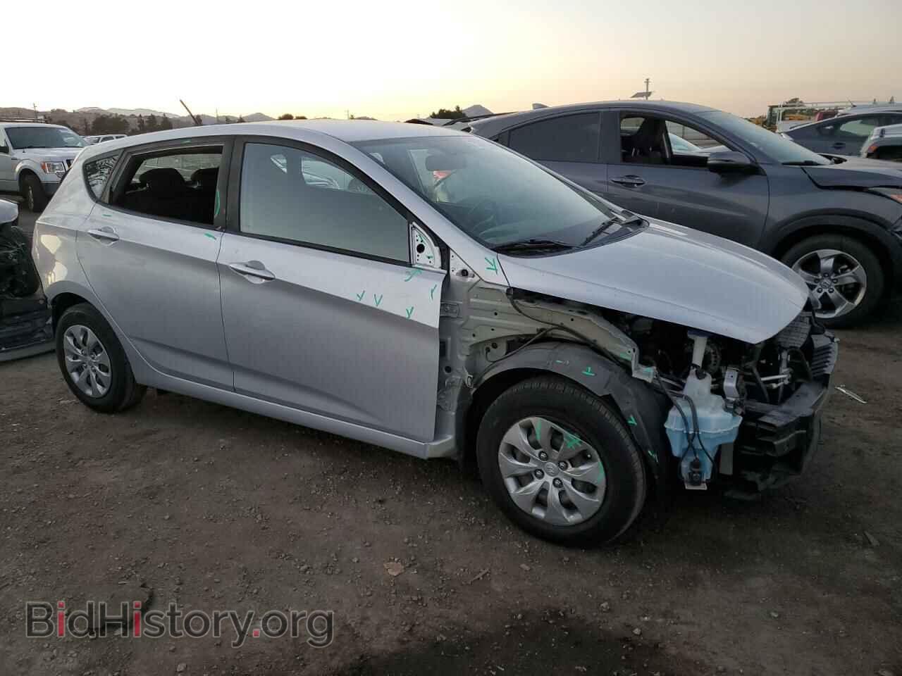 2017 HYUNDAI ACCENT - VIN: KMHCT5AE7HU337955 - Фото 4