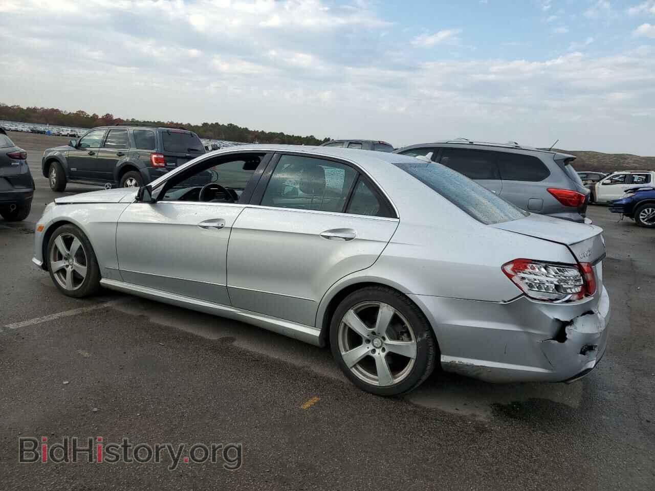 2011 MERCEDES-BENZ E-CLASS - VIN: WDDHF8HB7BA431718 - Фото 2
