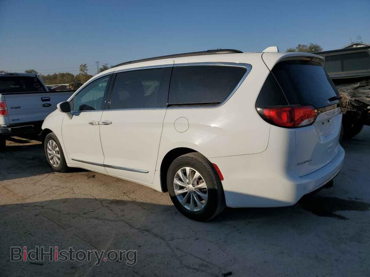 2017 CHRYSLER PACIFICA - VIN: 2C4RC1BG2HR536335 - Фото 2