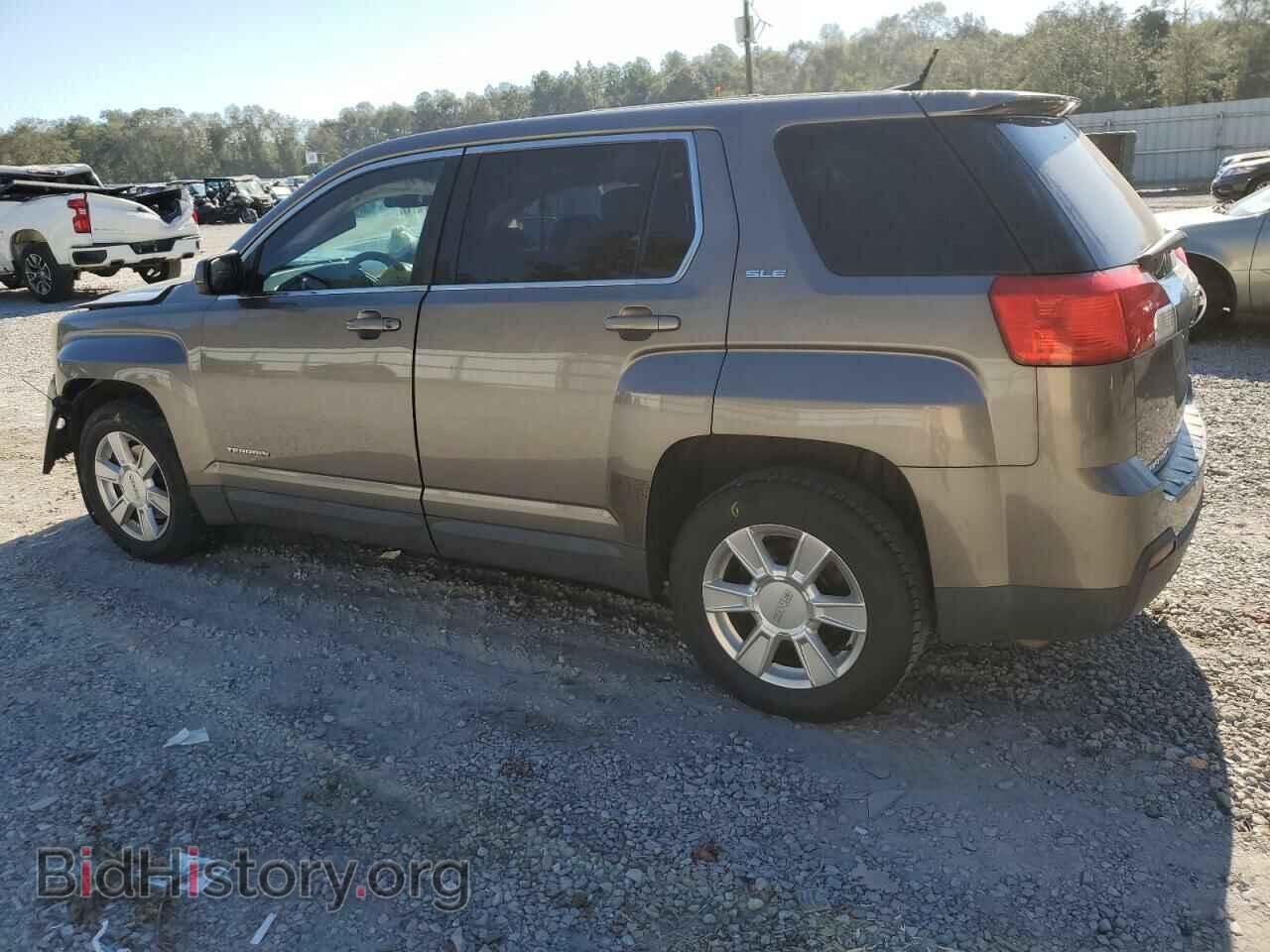 2011 GMC TERRAIN - VIN: 2CTALMEC2B6223600 - Photo 2