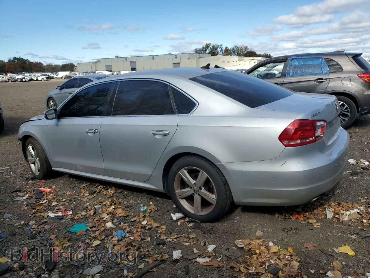 2013 VOLKSWAGEN PASSAT - VIN: 1VWBP7A35DC089765 - Фото 2
