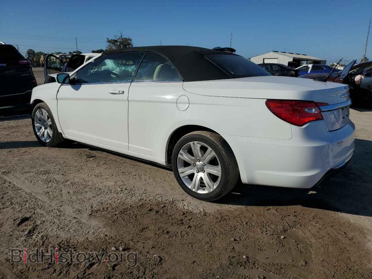 2013 CHRYSLER 200 - VIN: 1C3BCBEG7DN651348 - Фото 2