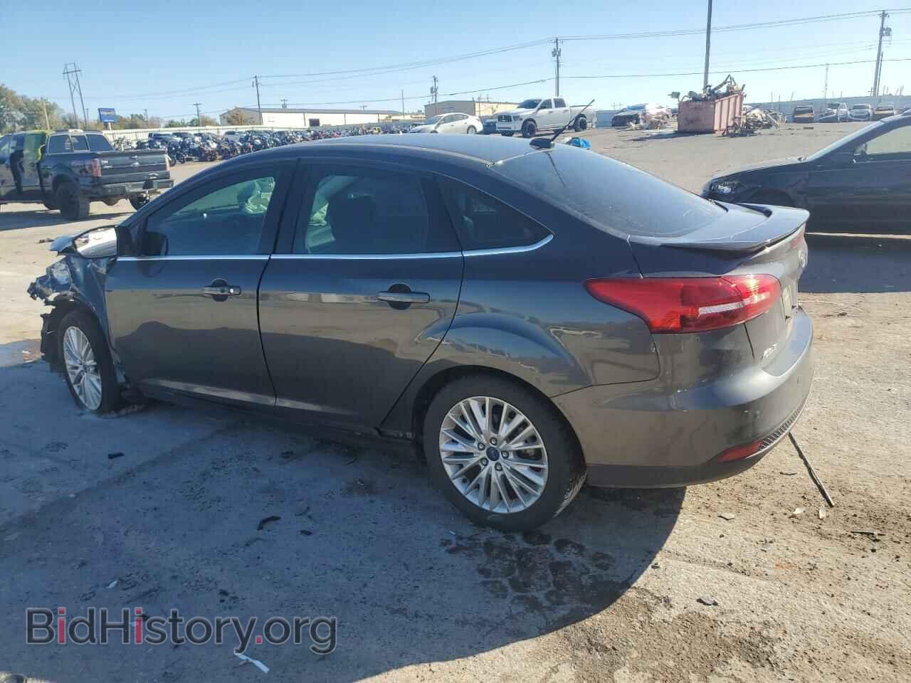 2016 FORD FOCUS - VIN: 1FADP3J23GL324573 - Фото 2