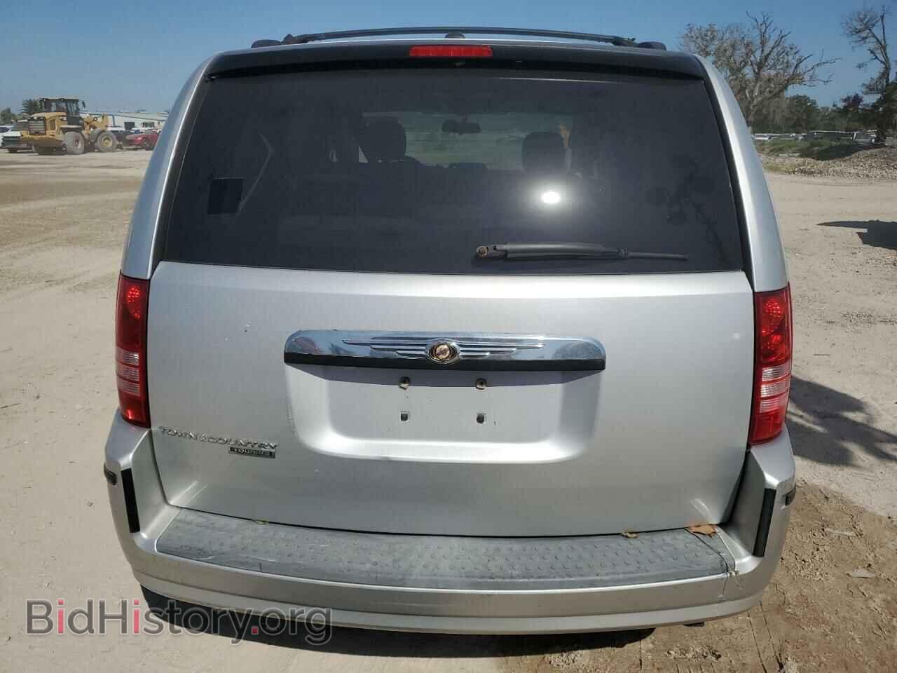 2008 CHRYSLER MINIVAN - VIN: 2A8HR54P48R820721 - Фото 6