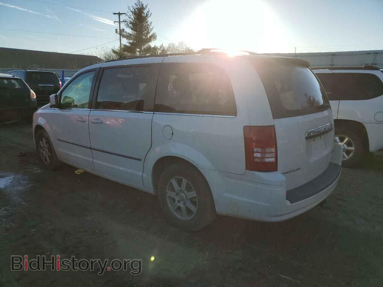 2010 CHRYSLER MINIVAN - VIN: 2A4RR5D12AR132255 - Photo 2