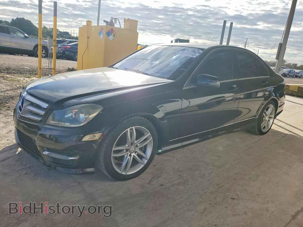 Photo WDDGF8BB2CR201513 - MERCEDES-BENZ C-CLASS 2012