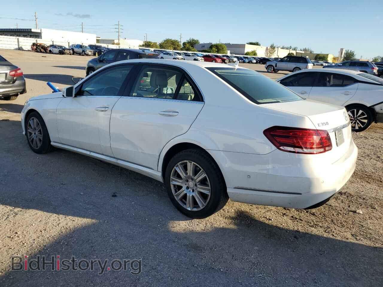 2014 MERCEDES-BENZ E-CLASS - VIN: WDDHF5KB3EA875089 - Фото 2