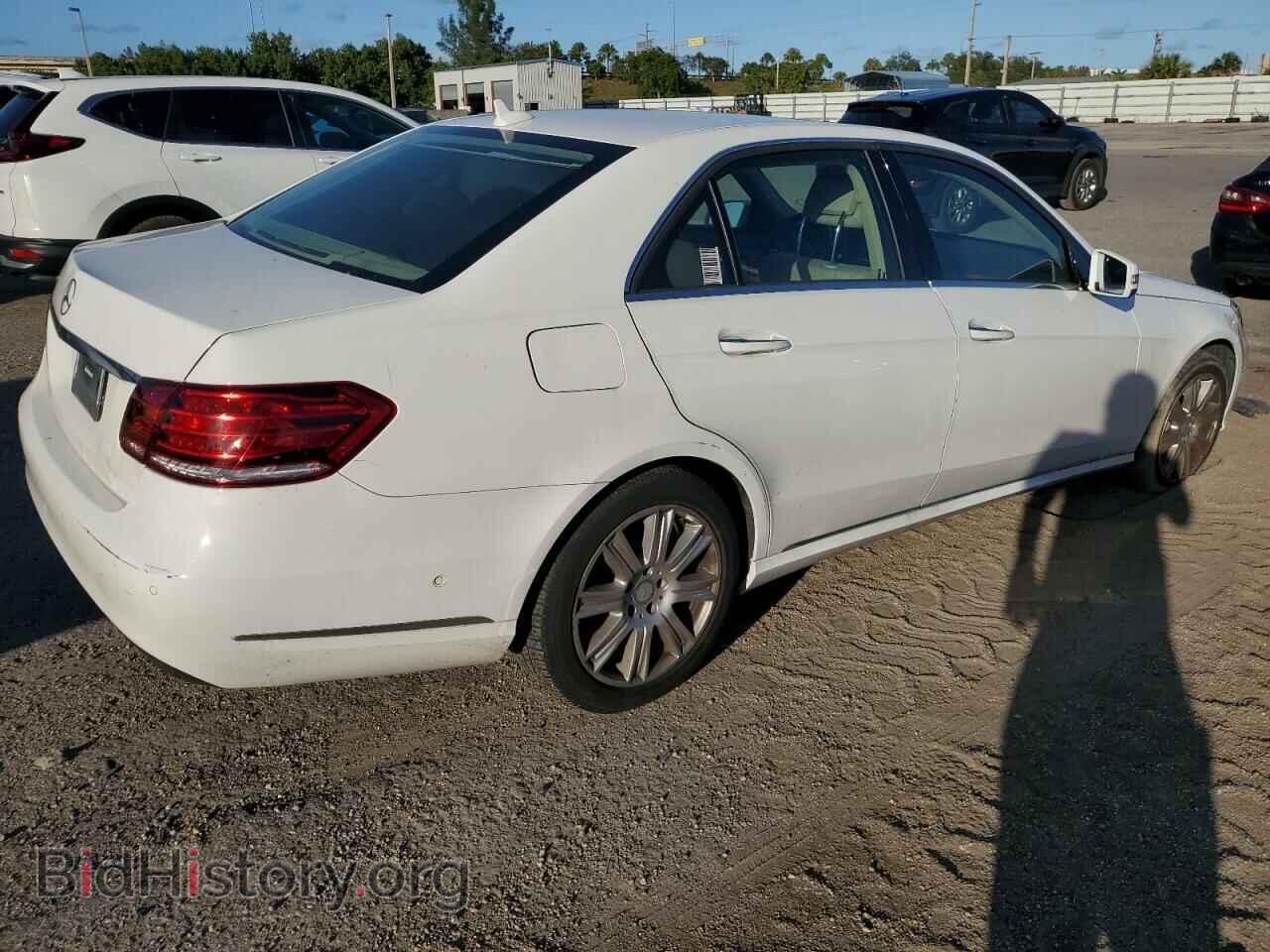 2014 MERCEDES-BENZ E-CLASS - VIN: WDDHF5KB3EA875089 - Фото 3