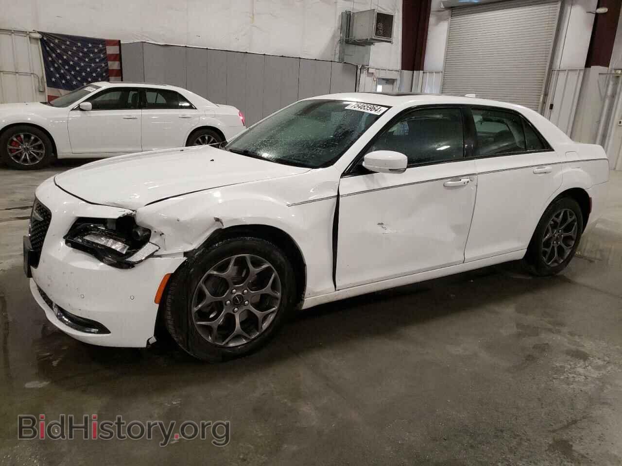 Фотография 2C3CCAGG8JH321153 - CHRYSLER 300 2018