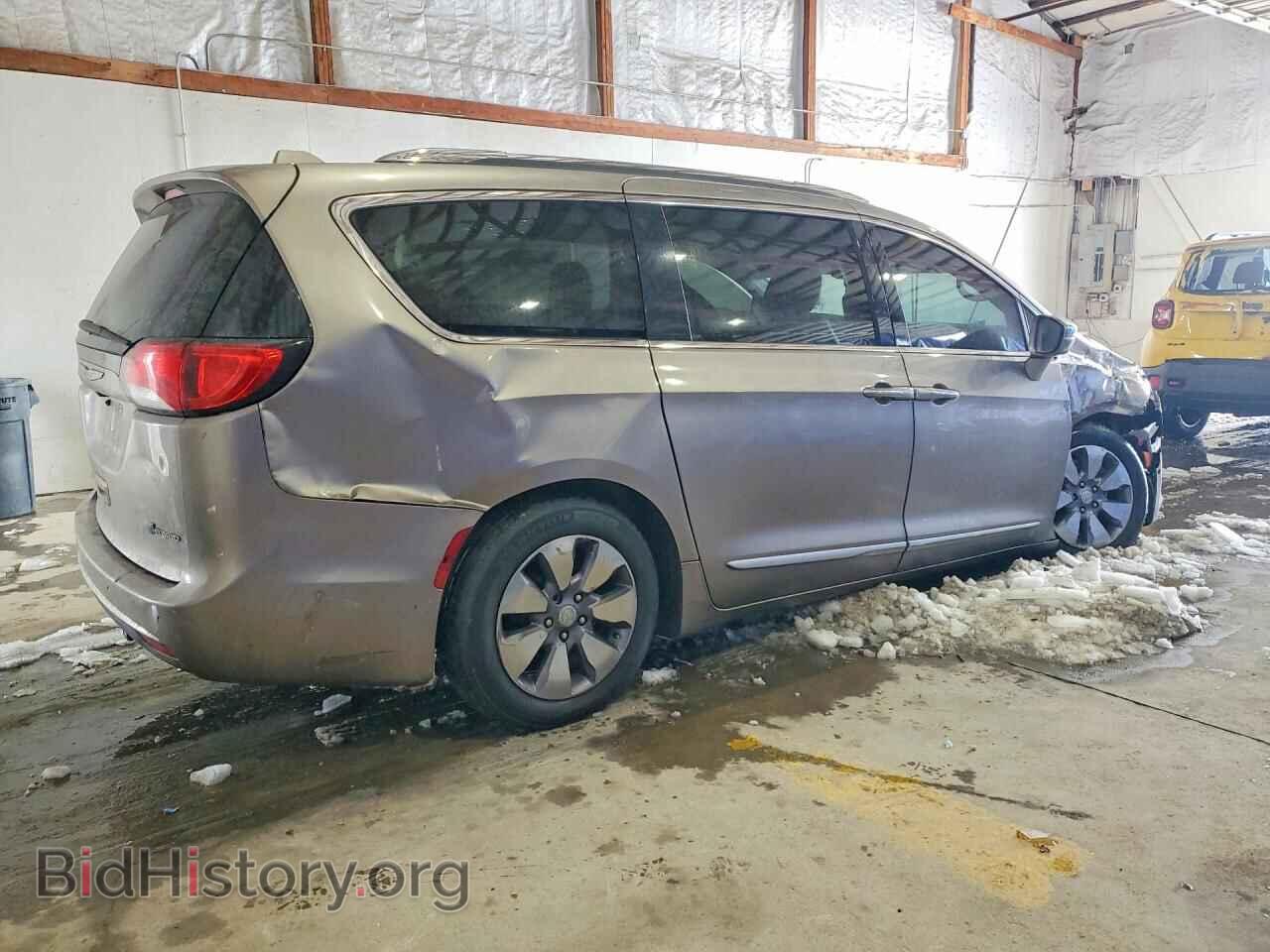 2018 CHRYSLER PACIFICA - VIN: 2C4RC1N78JR213053 - Фото 3