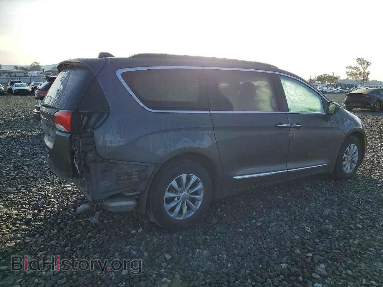 2017 CHRYSLER PACIFICA - VIN: 2C4RC1BGXHR526622 - Фото 3