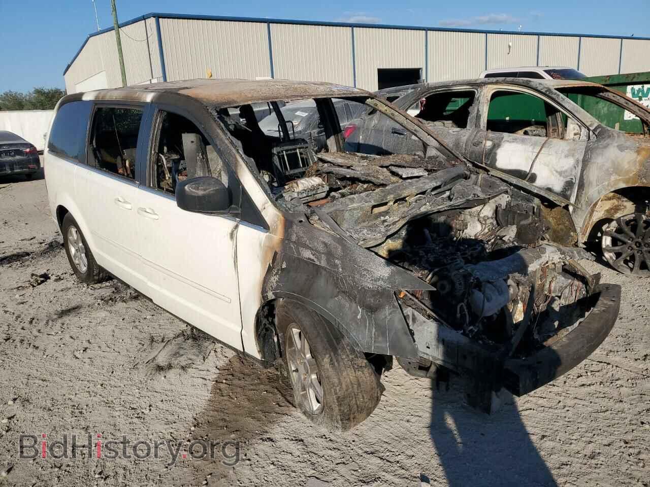 2010 CHRYSLER MINIVAN - VIN: 2A4RR2D13AR357086 - Photo 4