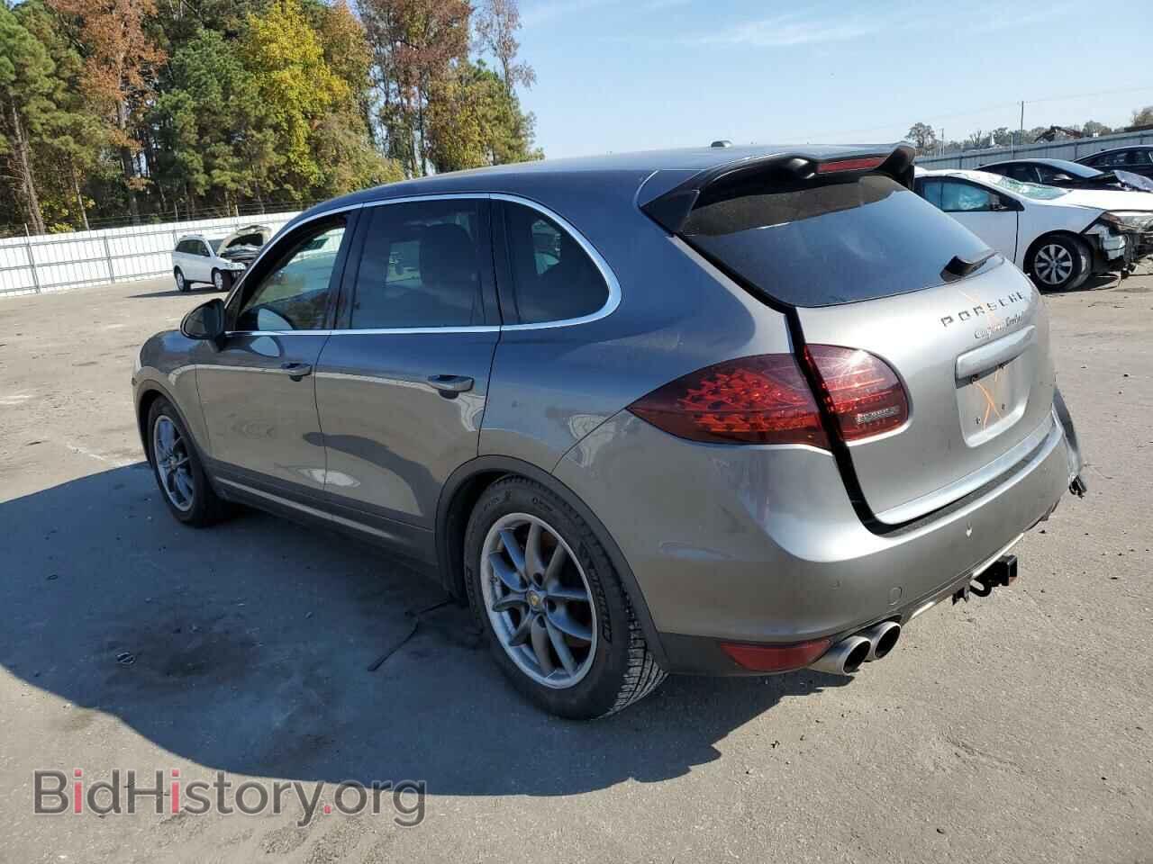 2011 PORSCHE CAYENNE - VIN: WP1AC2A25BLA82153 - Фото 2
