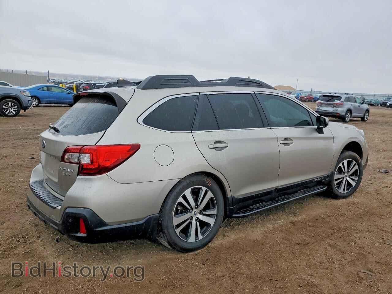 2018 SUBARU OUTBACK - VIN: 4S4BSENC0J3261742 - Фото 3