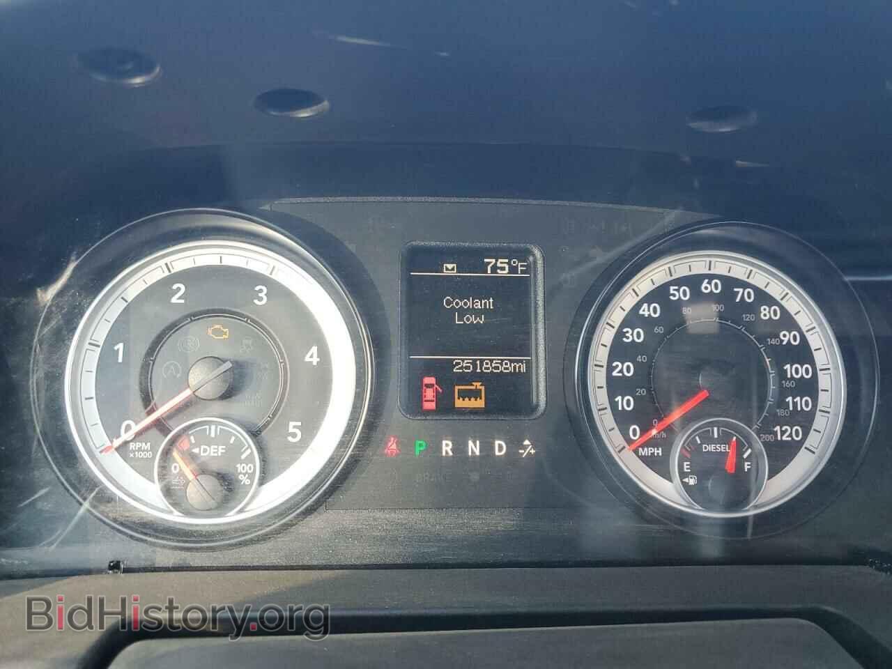 2014 RAM All Models - VIN: 3C6UR5HL3EG145594 - Photo 9