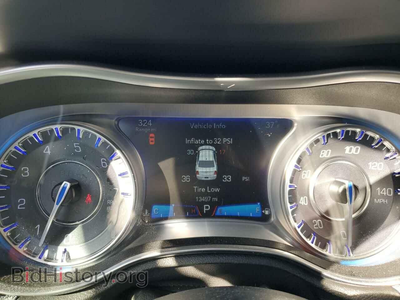 2017 CHRYSLER 300 - VIN: 2C3CCARG1HH647996 - Фото 9