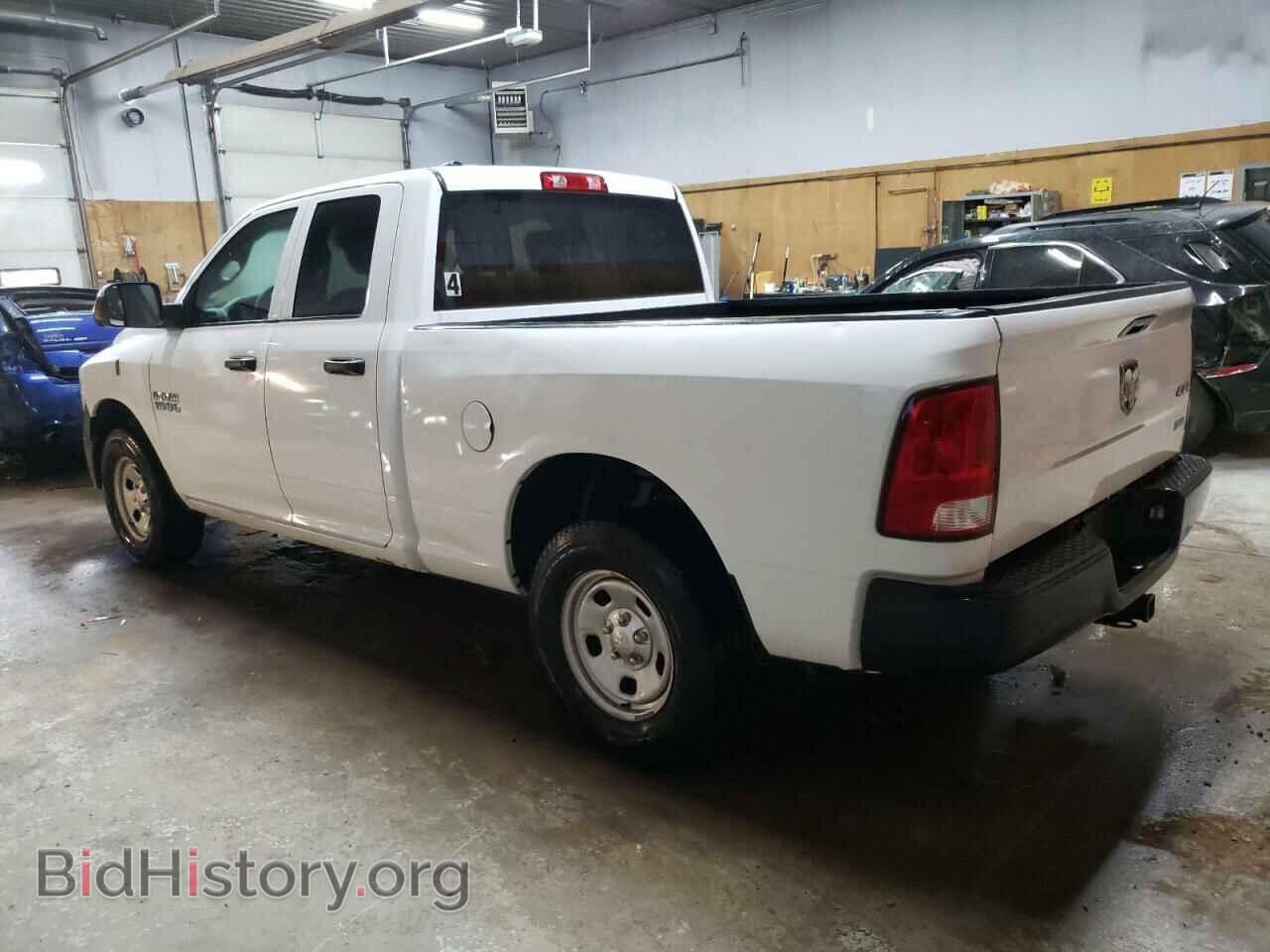 2017 RAM 1500 - VIN: 1C6RR7FG2HS628210 - Фото 2