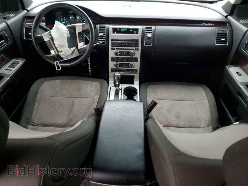 2011 Ford FLEX (VIN 2FMHK6CC2BBD06099) — фото 8 из 12