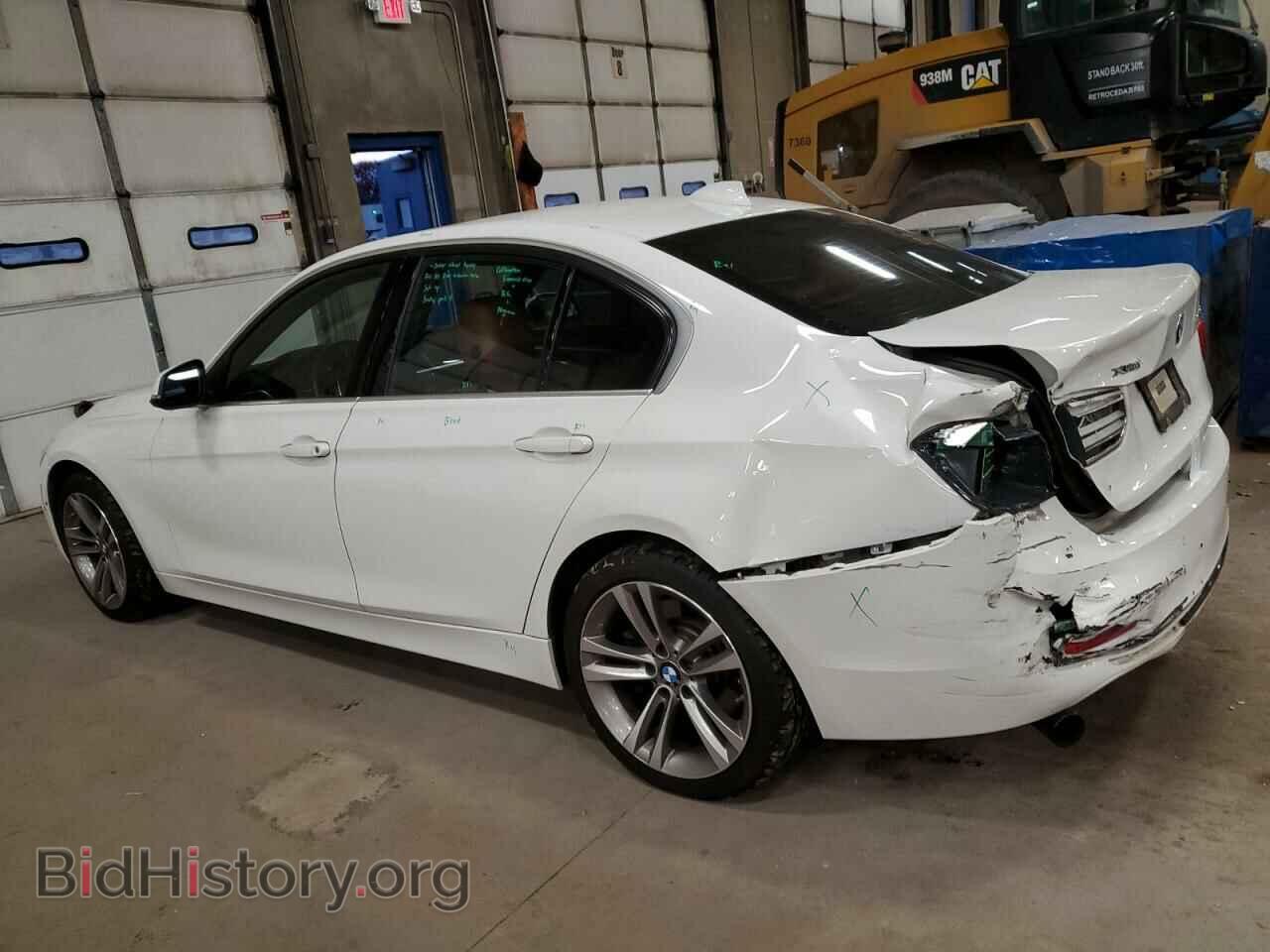 2016 BMW 3 SERIES - VIN: WBA8B7G52GNU36947 - Фото 2