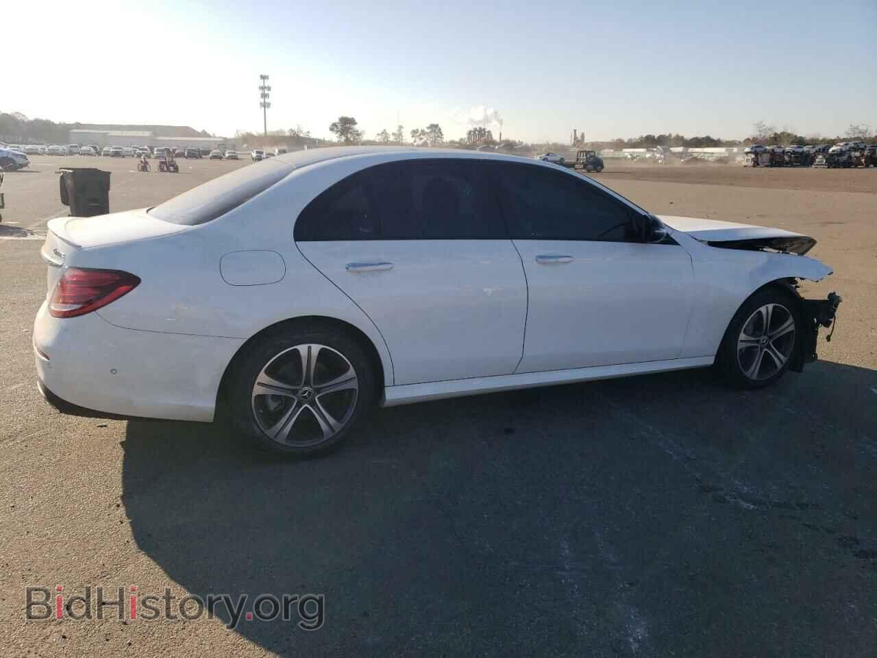 2019 MERCEDES-BENZ E-CLASS - VIN: WDDZF4KB2KA557068 - Фото 3
