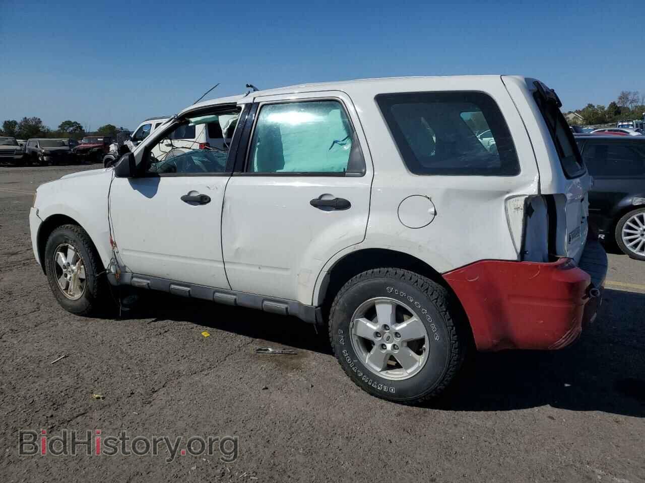 2011 FORD ESCAPE - VIN: 1FMCU9C71BKB73575 - Фото 2