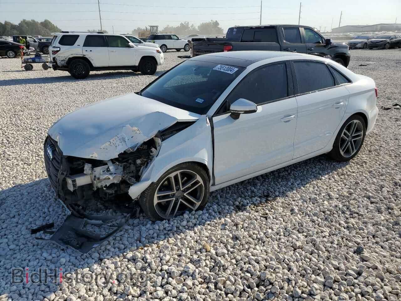 Фотография WAUAUGFF3KA089733 - AUDI A3 2019