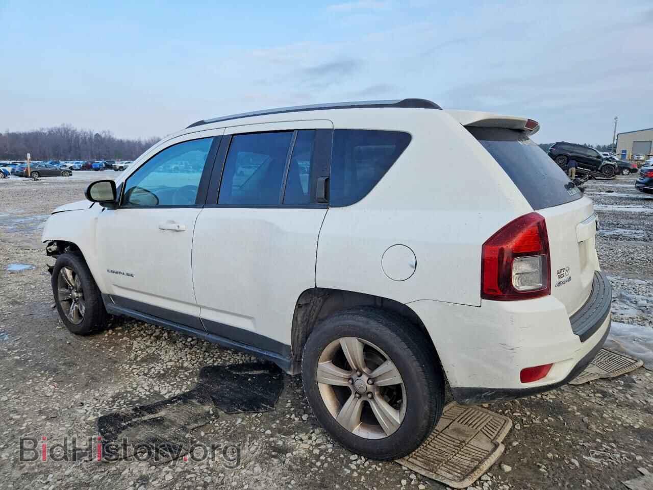 2015 JEEP COMPASS - VIN: 1C4NJDBB4FD437462 - Photo 2