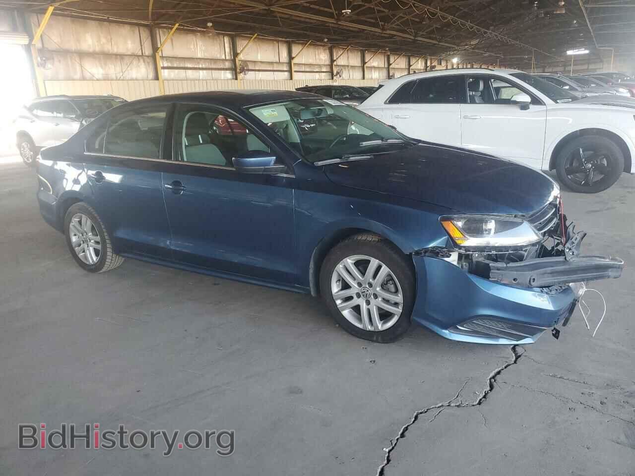 2017 VOLKSWAGEN JETTA - VIN: 3VW2B7AJ3HM354524 - Photo 4