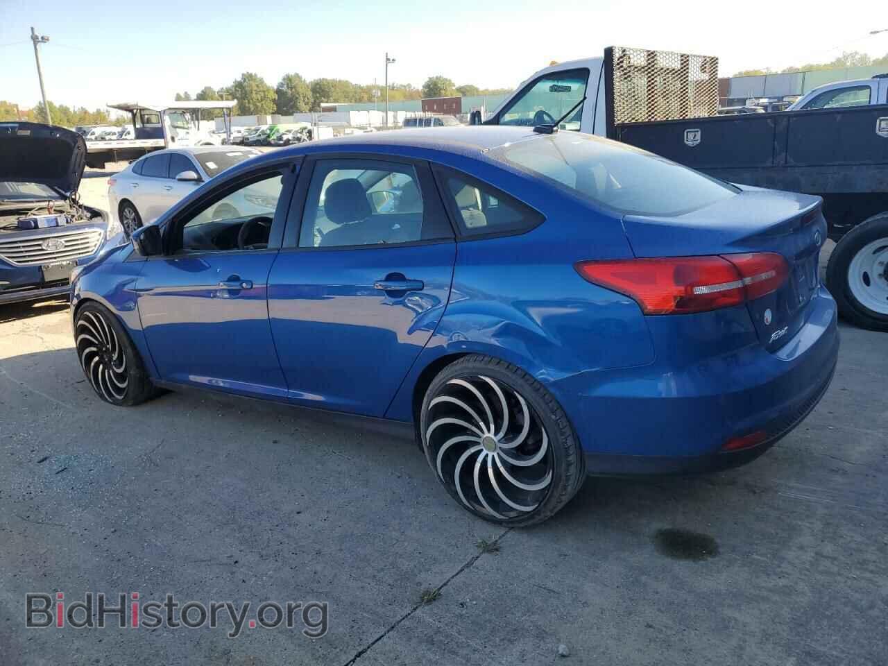 2018 FORD FOCUS - VIN: 1FADP3FE1JL235238 - Фото 2