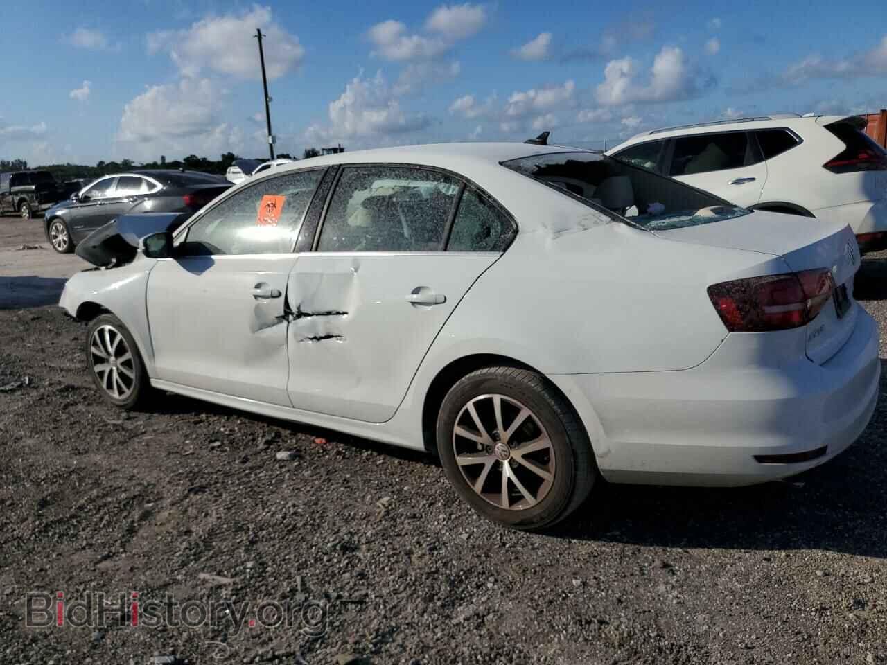 2018 VOLKSWAGEN JETTA - VIN: 3VWDB7AJXJM225680 - Фото 2