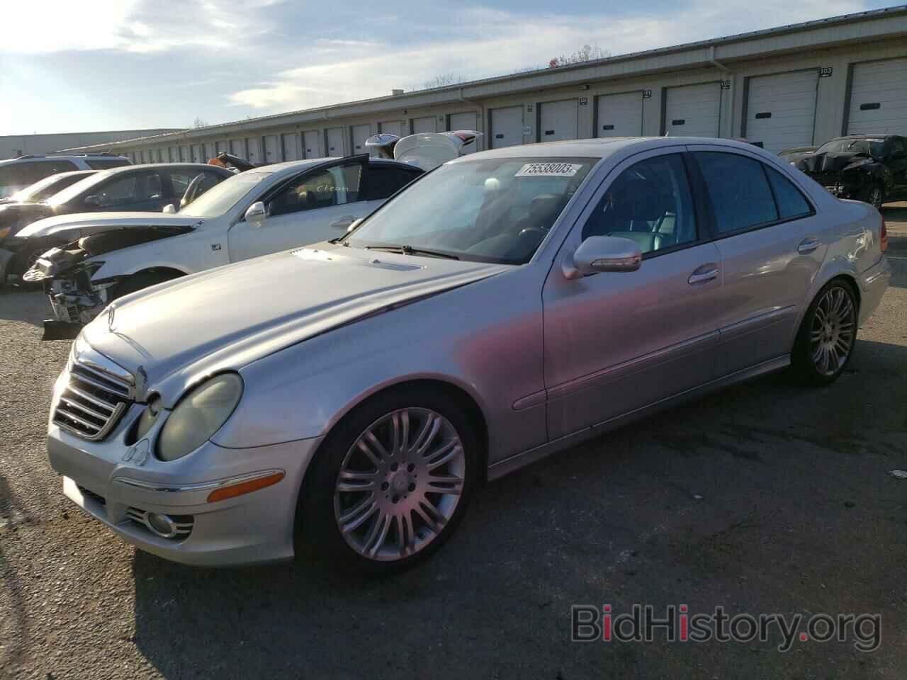 Photo WDBUF56X68B199829 - MERCEDES-BENZ E-CLASS 2008