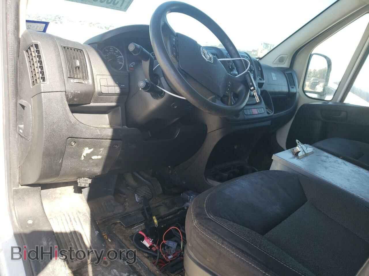 2016 RAM All Models - VIN: 3C6URVHG5GE110945 - Фото 8