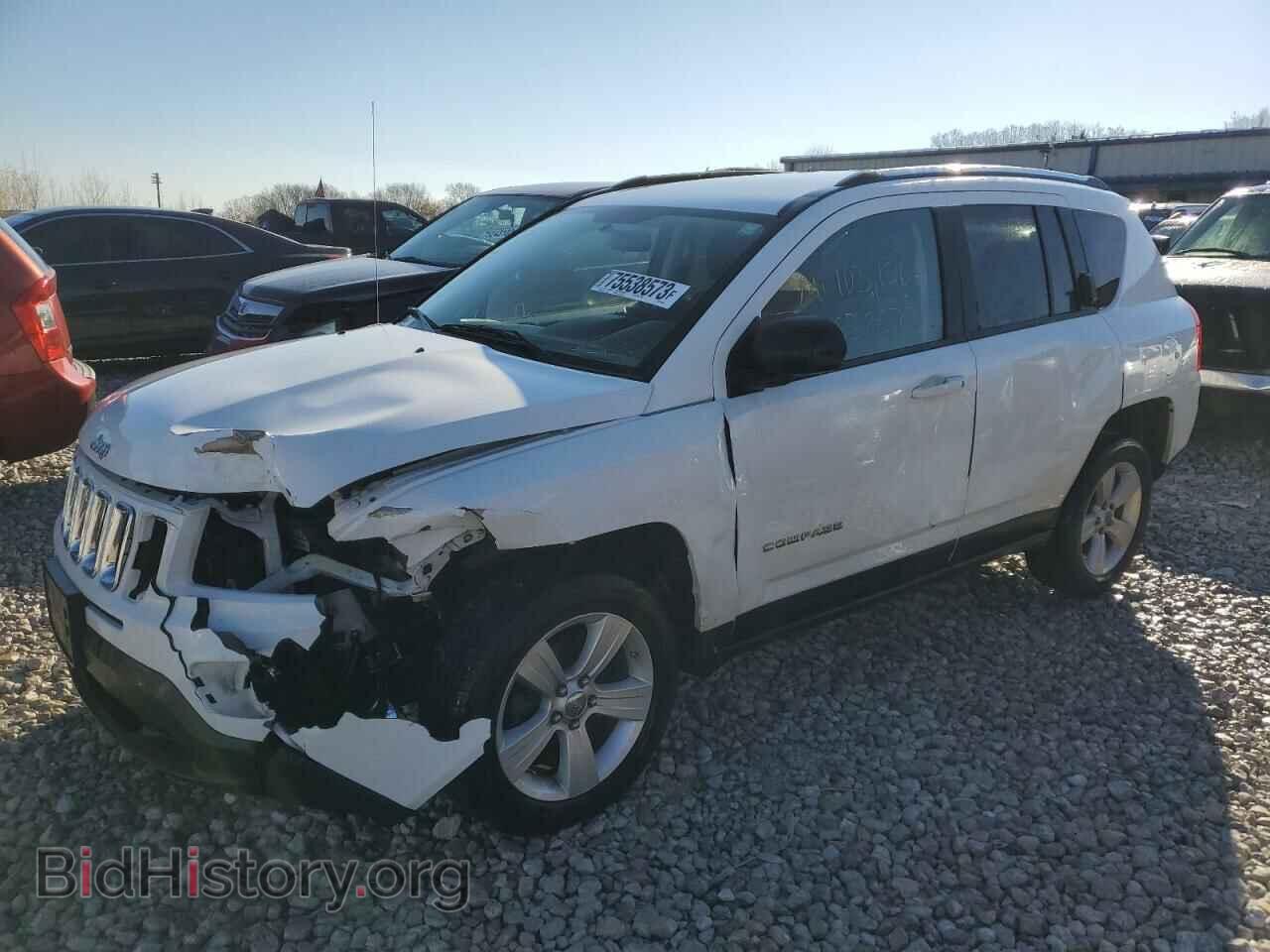 Photo 1J4NF1FB8BD196603 - JEEP COMPASS 2011
