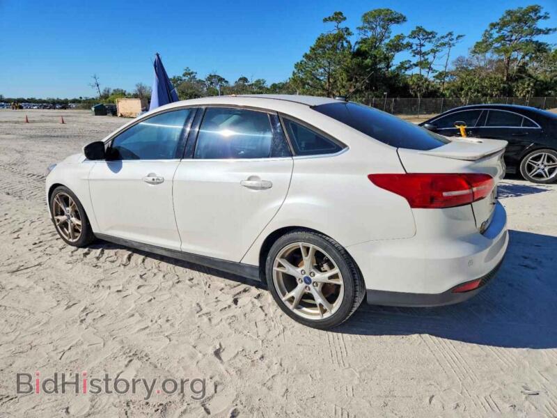 2015 Ford FOCUS (VIN 1FADP3J21FL286257) — photo 2 of 12