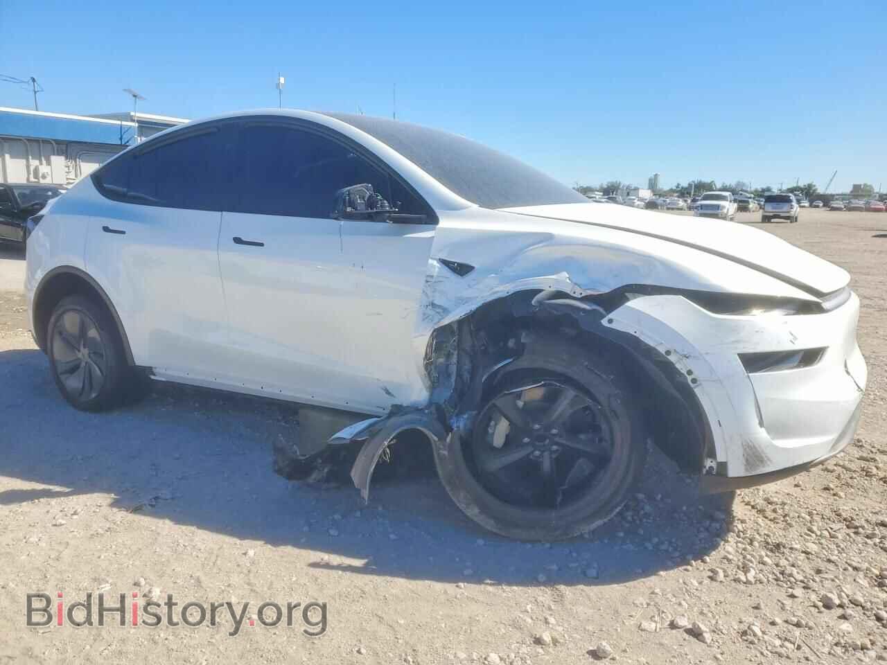 2026 TESLA MODEL Y - VIN: 7SAYGDEDXTA500576 - Photo 4