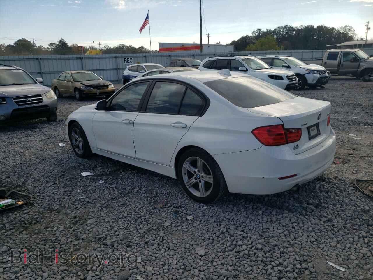 2013 BMW 3 SERIES - VIN: WBA3C3C52DF982238 - Фото 2