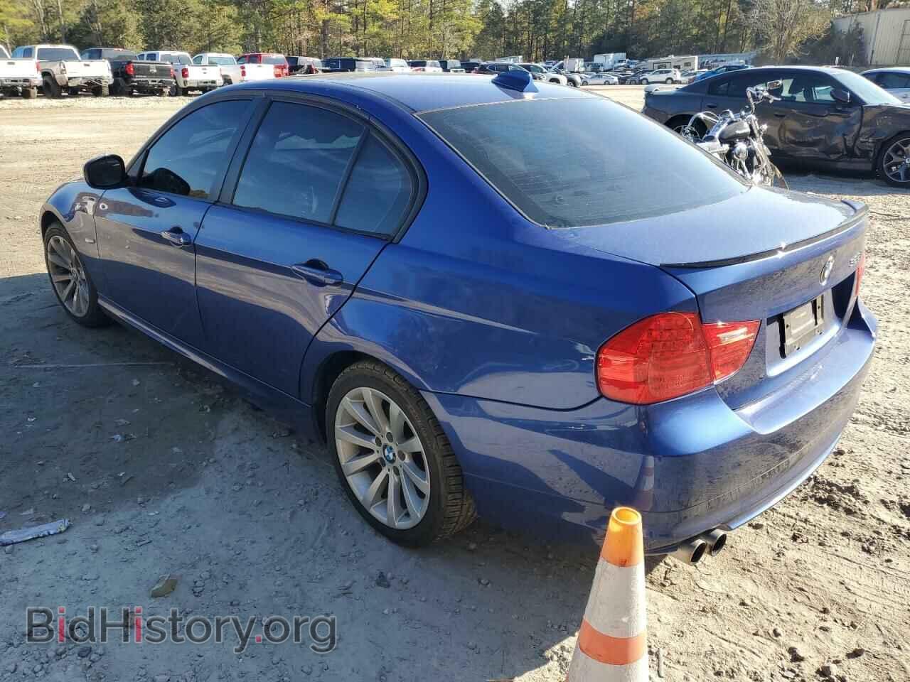 2011 BMW 3 SERIES - VIN: WBAPH7C59BE131387 - Фото 2