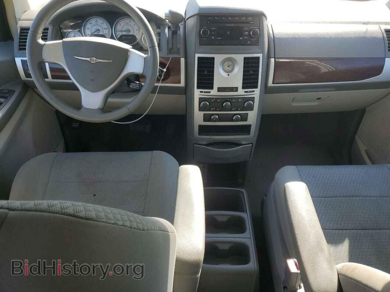 2010 CHRYSLER MINIVAN - VIN: 2A4RR5D11AR308485 - Фото 8