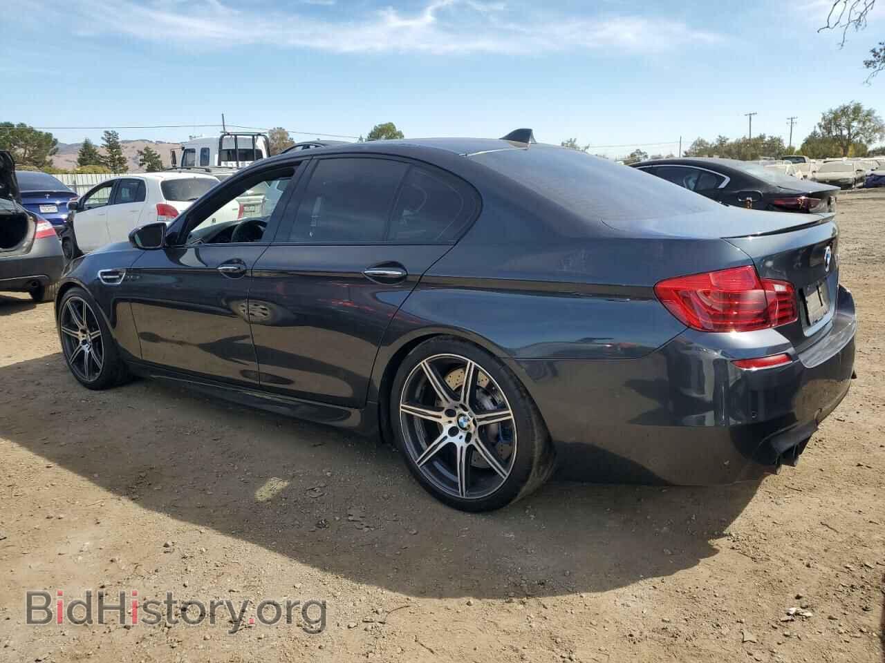 2016 BMW M5 - VIN: WBSFV9C50GG343473 - Фото 2