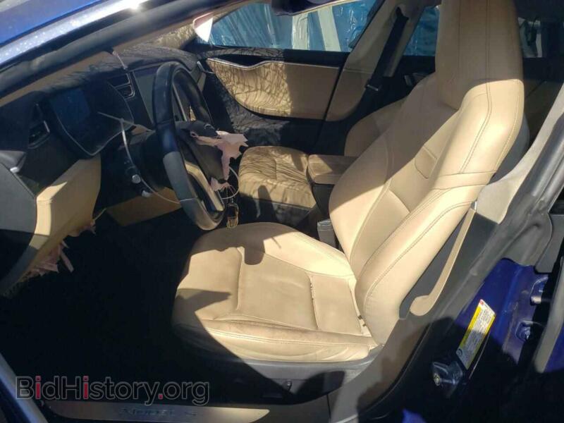 2016 Tesla MODEL S (VIN 5YJSA1E48GF120597) — фото 7 из 12
