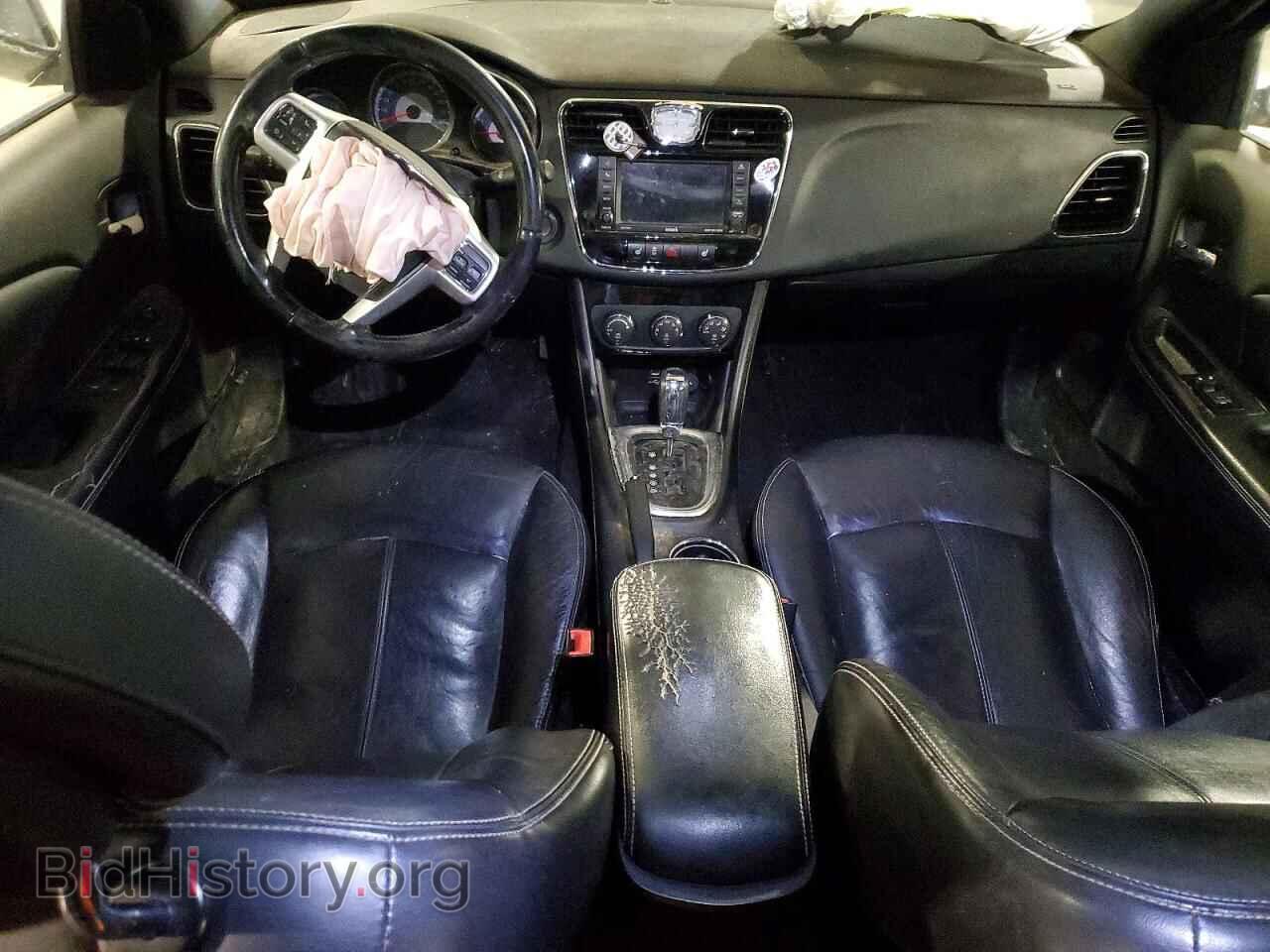 2012 CHRYSLER 200 - VIN: 1C3CCBCG3CN188503 - Фото 8