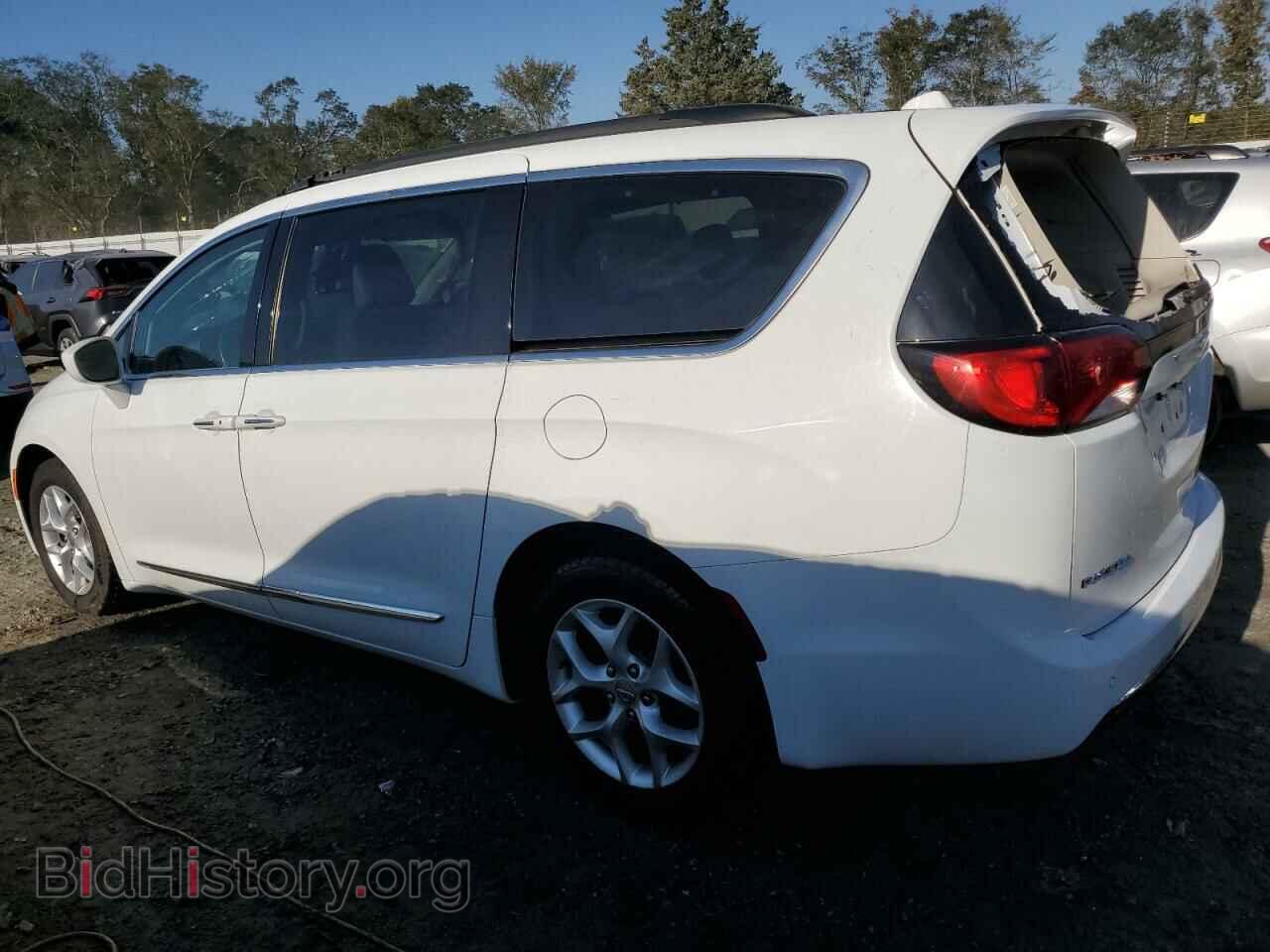 2017 CHRYSLER PACIFICA - VIN: 2C4RC1BG0HR507996 - Фото 2