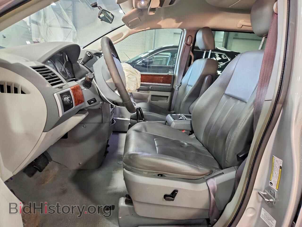 2009 CHRYSLER MINIVAN - VIN: 2A8HR541X9R613991 - Фото 7