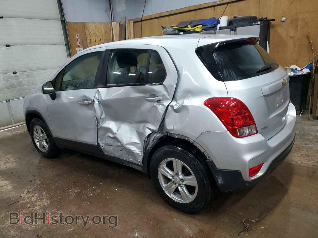 2019 CHEVROLET TRAX - VIN: 3GNCJKSB3KL330796 - Photo 2