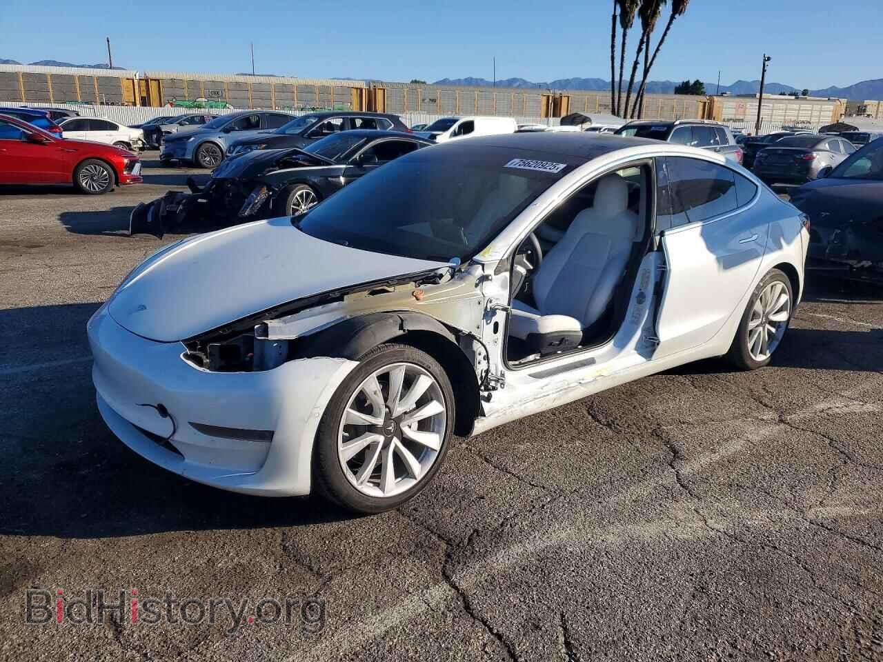 Photo 5YJ3E1EAXKF486892 - TESLA MODEL 3 2019