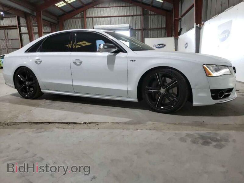 2014 Audi S8 (VIN WAUD2AFD4EN008220) — фото 4 из 12