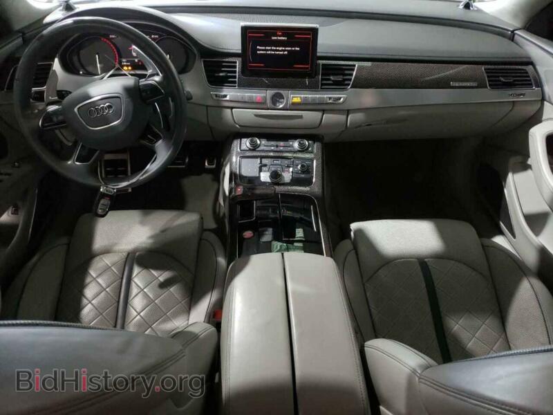 2014 Audi S8 (VIN WAUD2AFD4EN008220) — фото 8 из 12