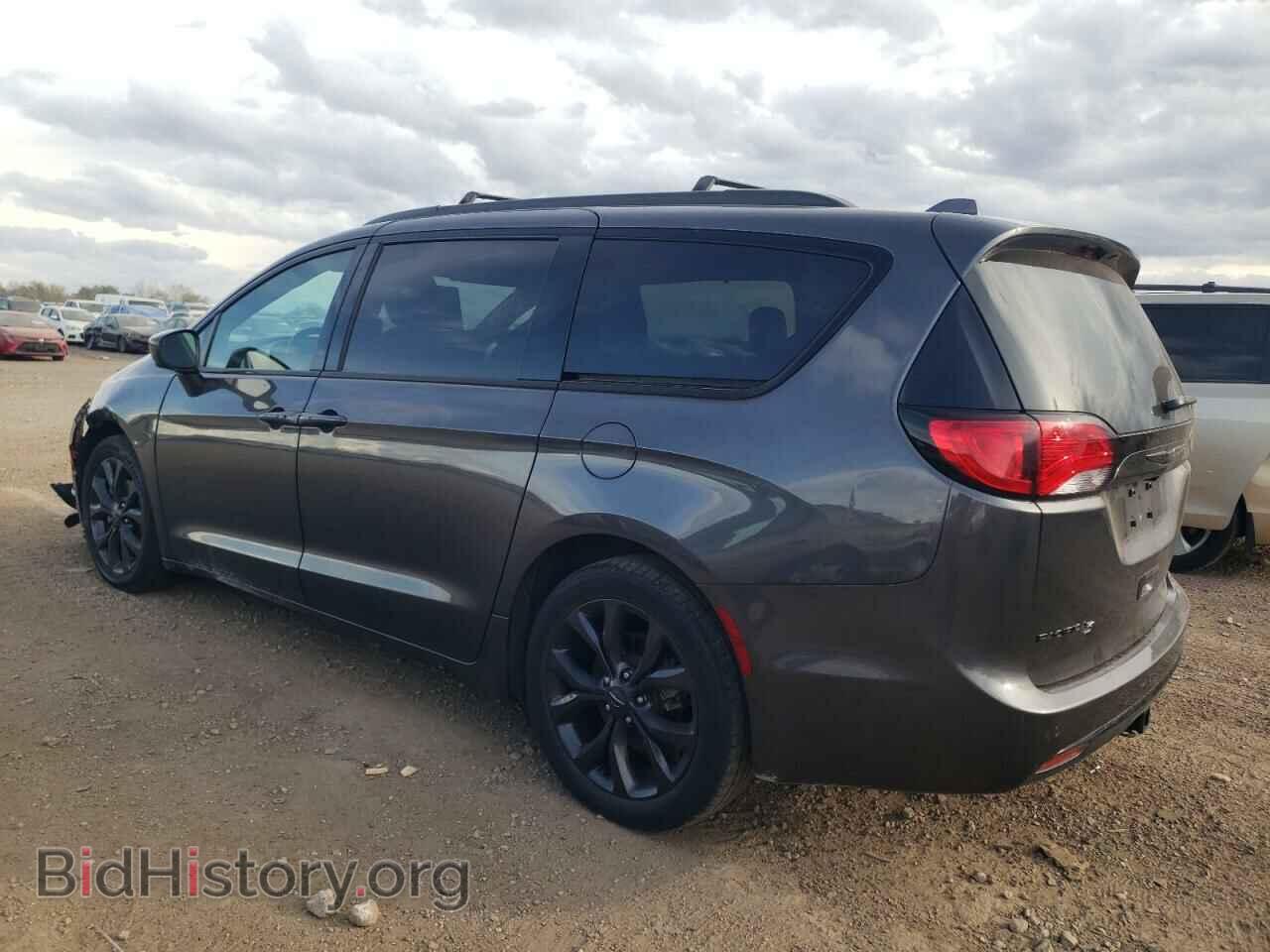 2020 CHRYSLER PACIFICA - VIN: 2C4RC1EG2LR100413 - Photo 2
