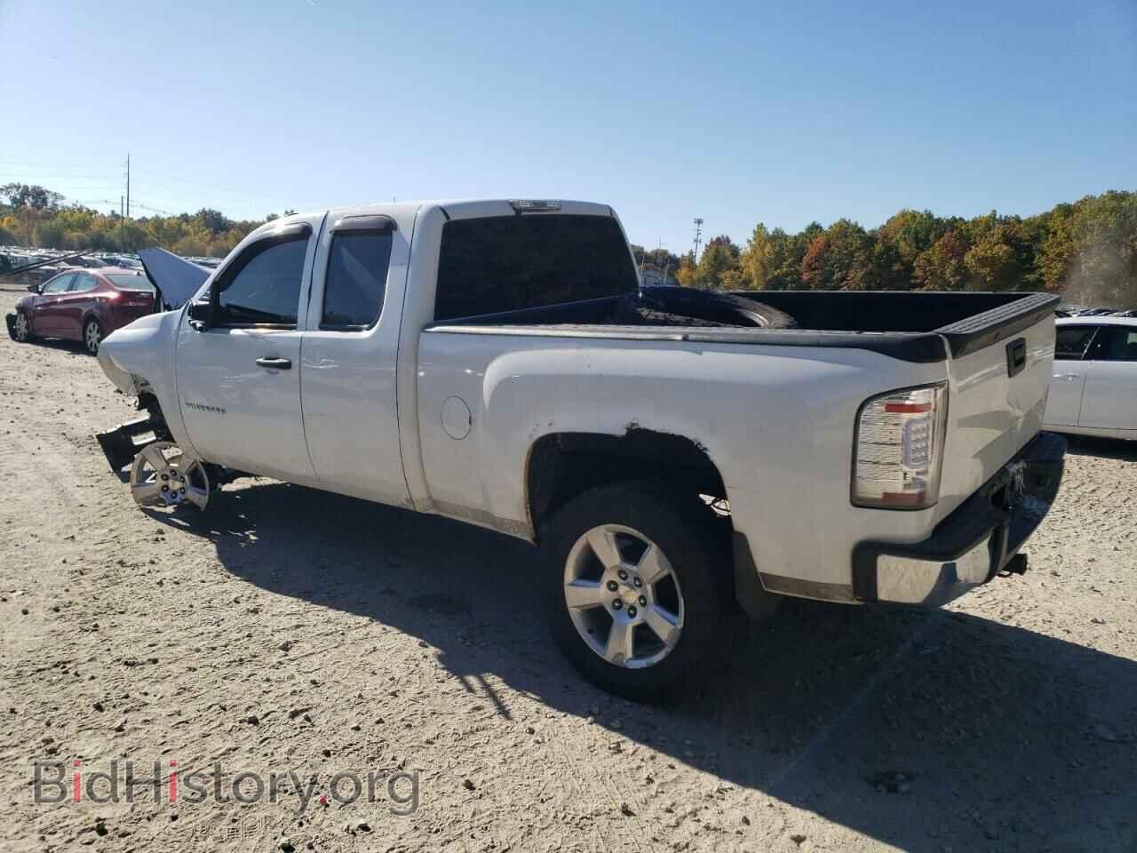 2010 CHEVROLET ALL Models - VIN: 1GCSKPE31AZ231968 - Фото 2